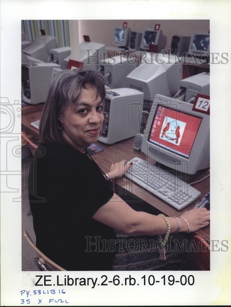 2000 Press Photo Daphne Bethel Computer Expert - ora05177 - Historic Images