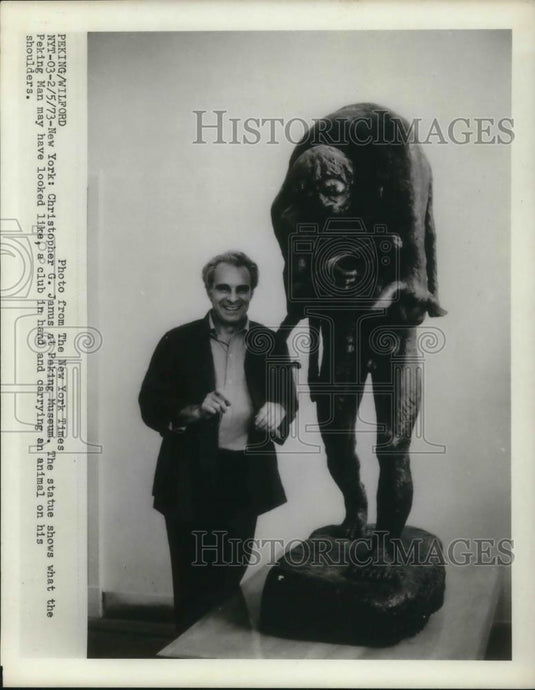 1973 Press Photo Christopher Janus at Peking Museum - Historic Images