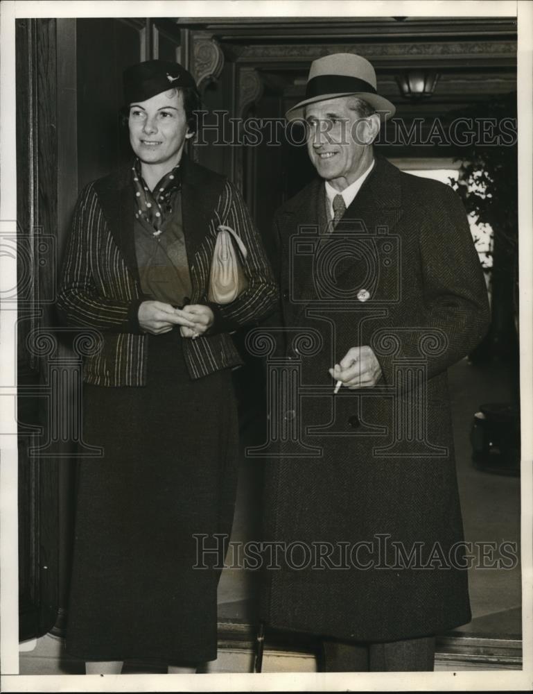 1936 Press Photo San Francisco, Calif Santiago De Vigo with wife, former Spanish - Historic Images
