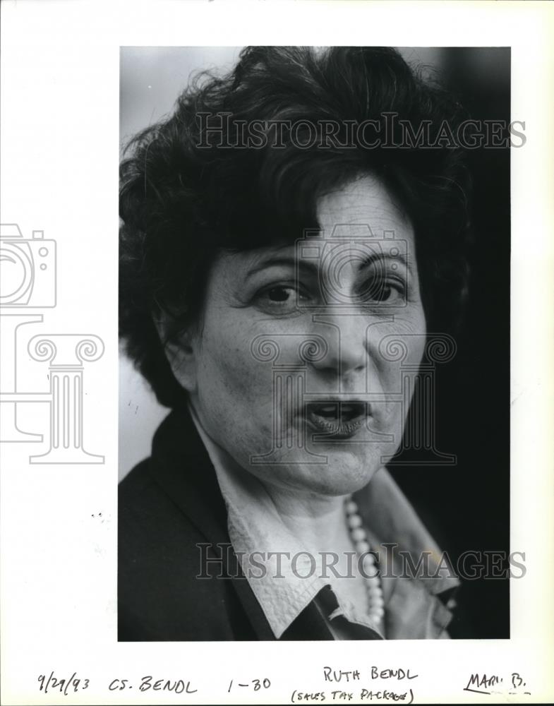 1993 Press Photo Ruth Bendl, on Portland sales tax package - ora02558 - Historic Images