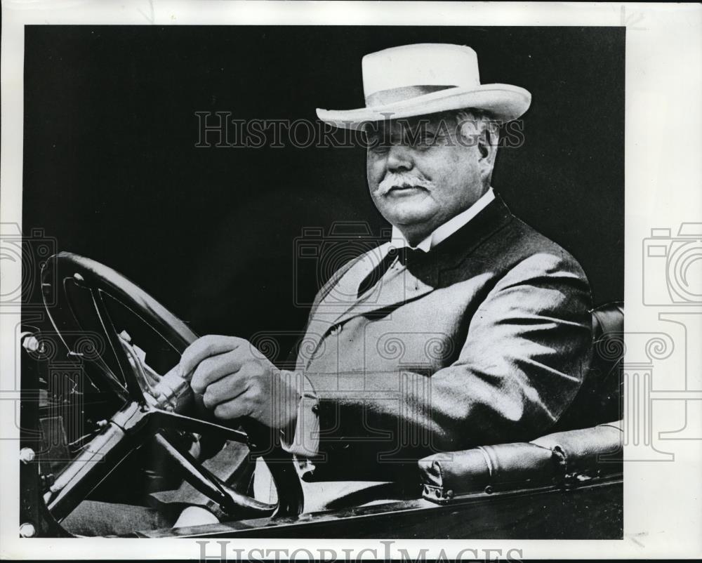 1996 Press Photo Sam Hill businessman, lawyer, railroad executive - ora34999 - Historic Images
