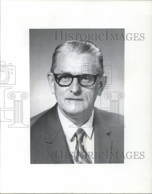 1970 Press Photo Robert L Johnson Research Center at NASA - cvp26203 - Historic Images