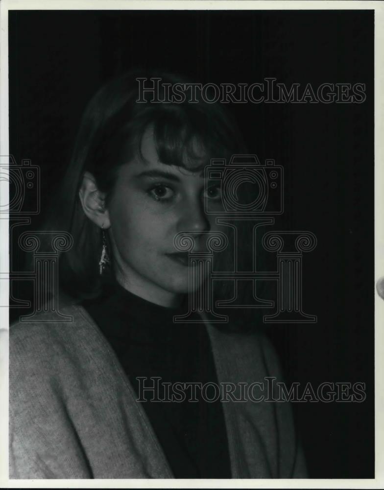 1991 Press Photo Rhea Kimball in And Miss Reardon Drinks a Little at Lake Erie - Historic Images