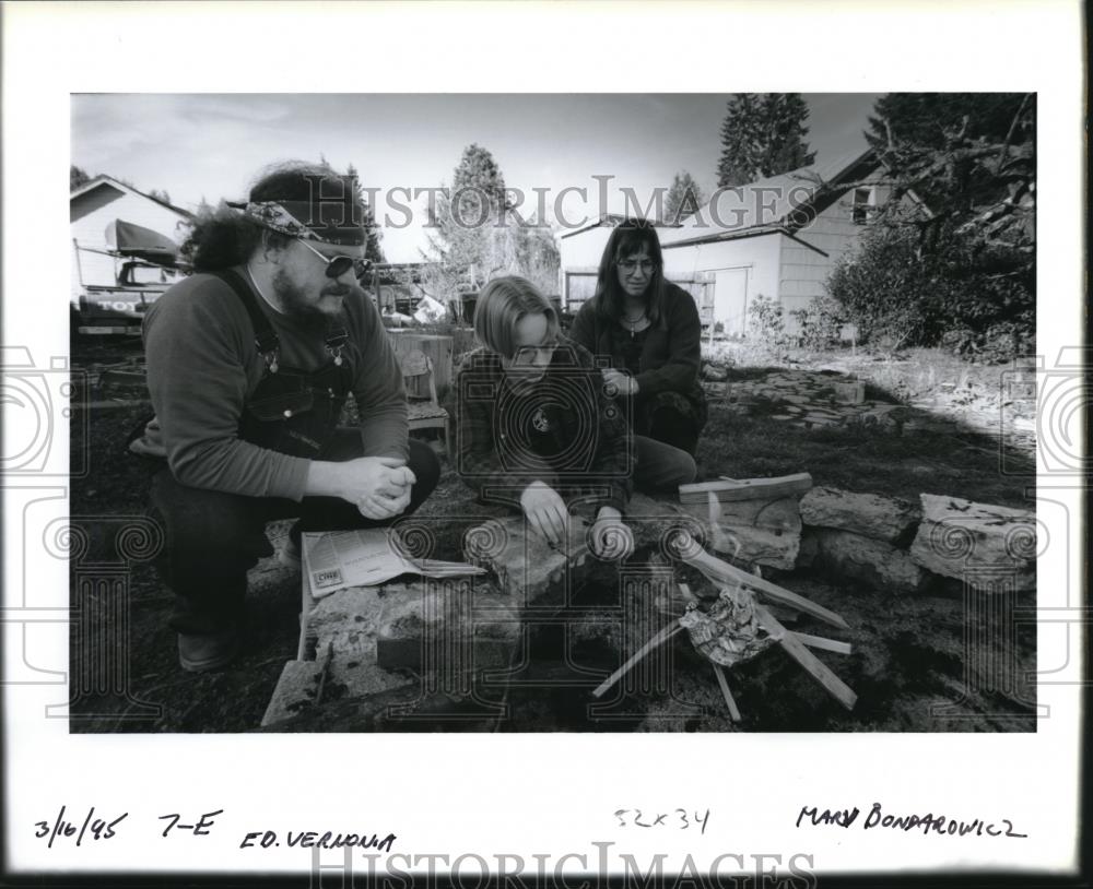 1995 Press Photo Acton, James and Family - ora02366 - Historic Images