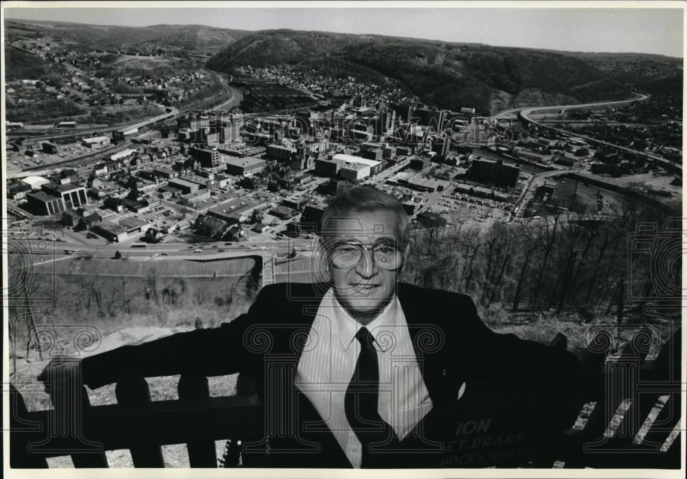 1989 Press Photo Mayor Herbert Pfuhl - Historic Images