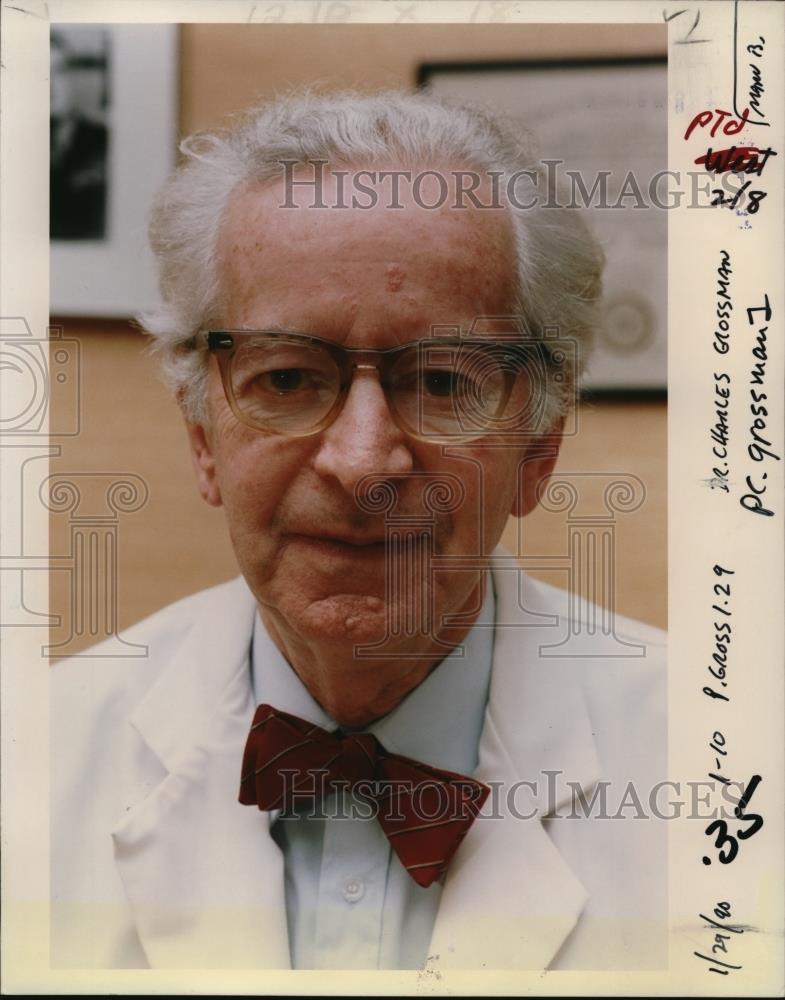 1990 Press Photo Dr. Charles Grossman Physicians Social responsibility Anti war- - Historic Images