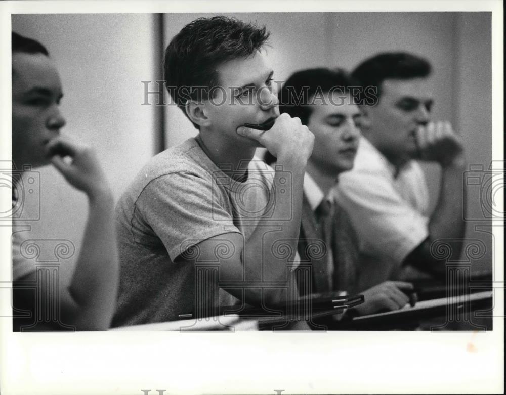1990 Press Photo Don Malarcik at the closing arguments in the trial class - Historic Images
