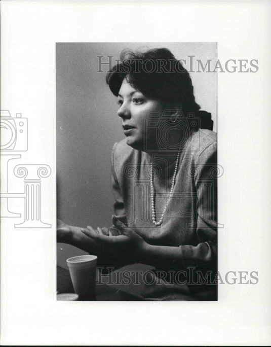 1988 Press Photo Barb Krettler at infertility meeting - Historic Images