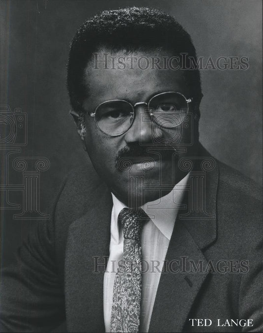 1998 Press Photo Ted Lange - cvp26411 - Historic Images