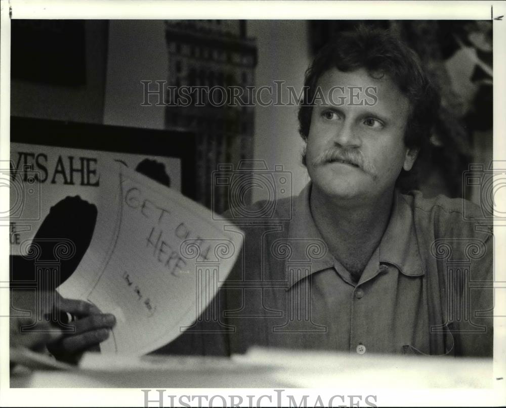 1991 Press Photo Neil Probala of the Liggett Agency - Historic Images