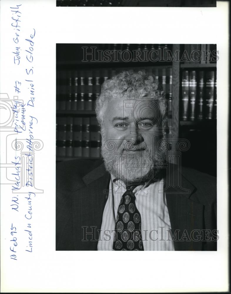 1995 Press Photo Daniel Glode Lincoln County District Attorney - ora27661 - Historic Images