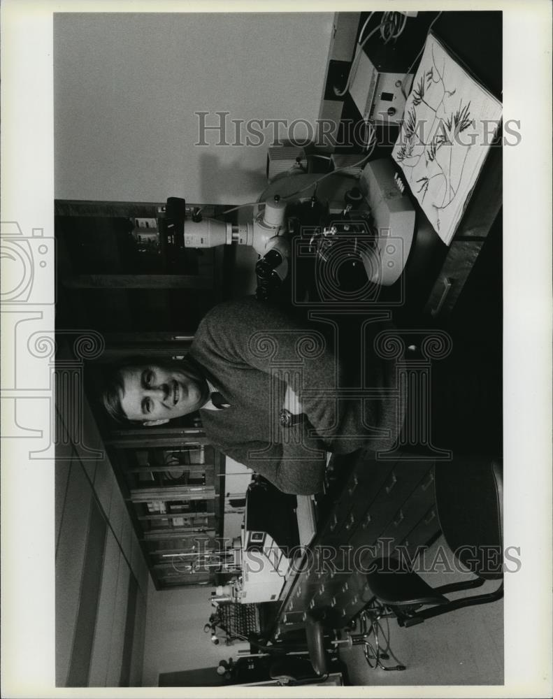 1984 Press Photo Mark Littler, Department of Botany Chairman - Historic Images