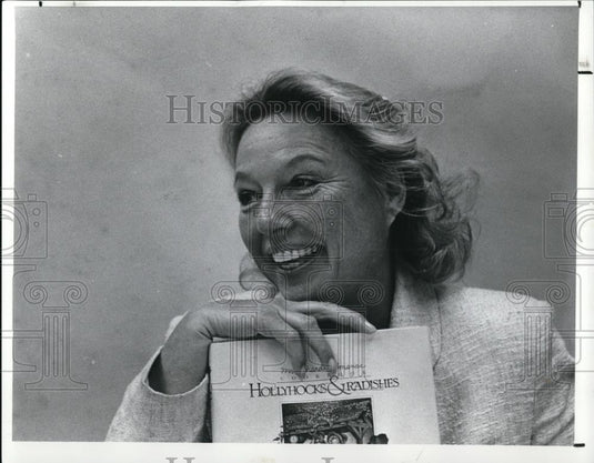 1989 Press Photo Hollyhocks & Radishes author, Bonnie Mickelson - Historic Images