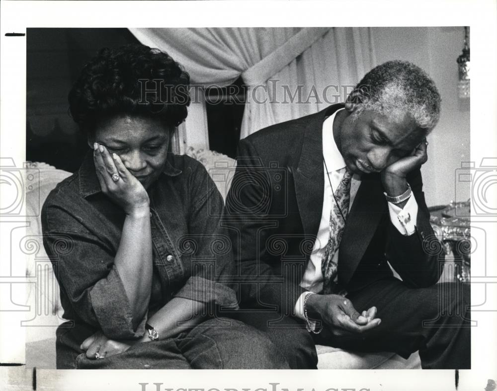 1990 Press Photo Kathy &amp; Wesley Reid, parents of Kevon who was shot &amp; killed - Historic Images
