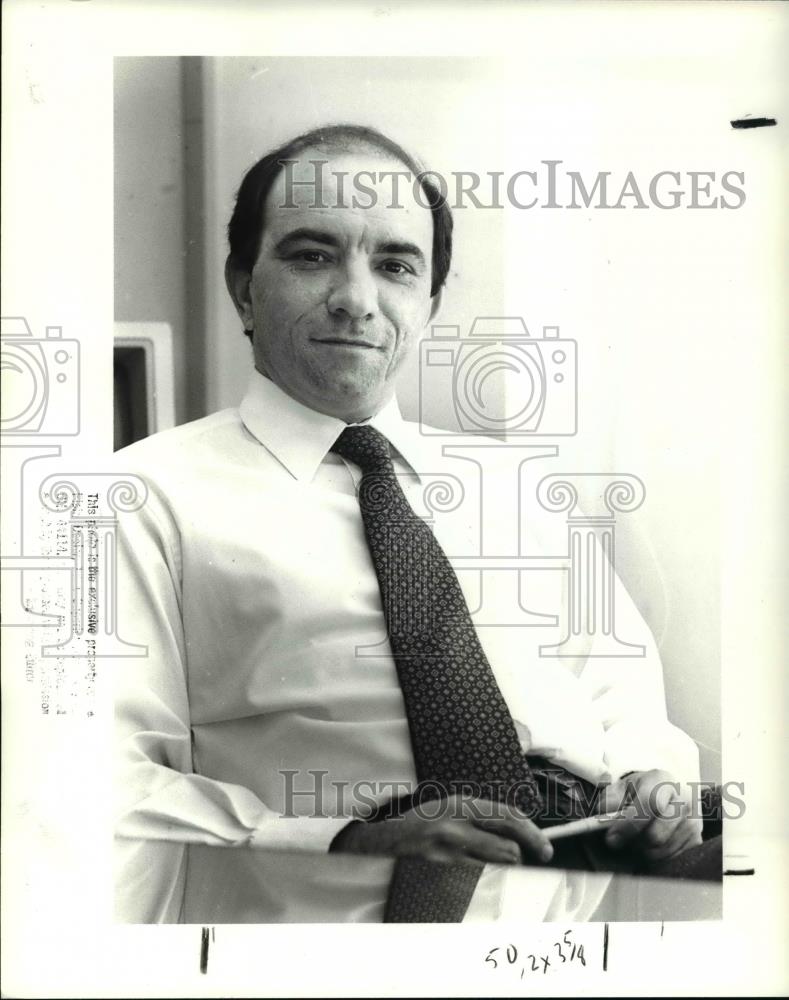 1989 Press Photo James P Prosek, First Federal Savings Ban - Historic Images