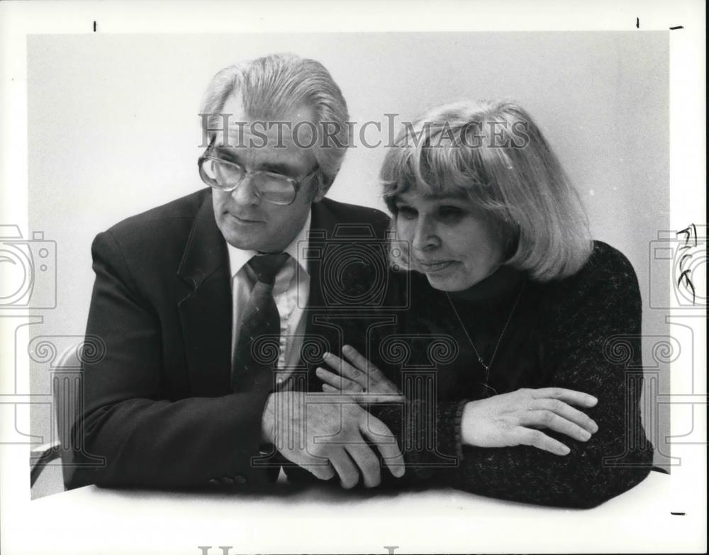 1991 Press Photo Agurdas and Amanda Muliolis - Historic Images