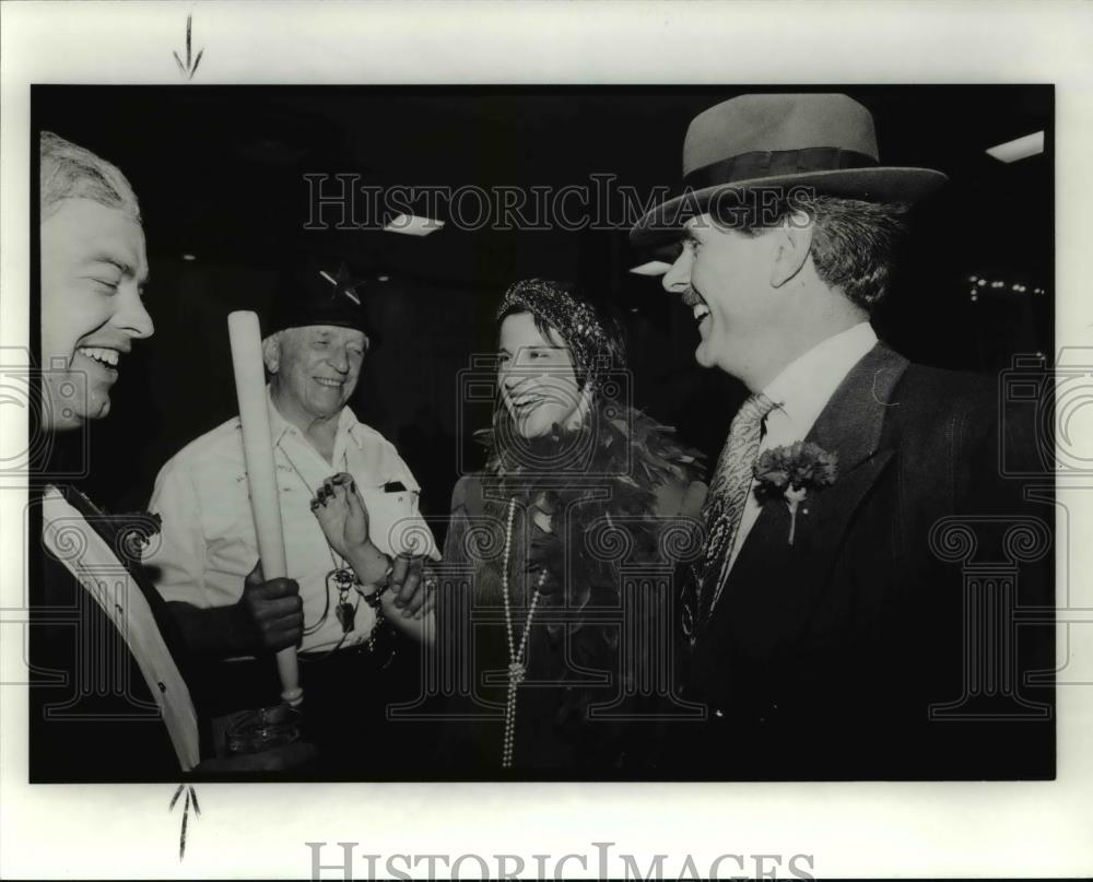 1991 Press Photo Co chairwoman Denise San Antonio & lawyer Thomas D. Corrigan - Historic Images