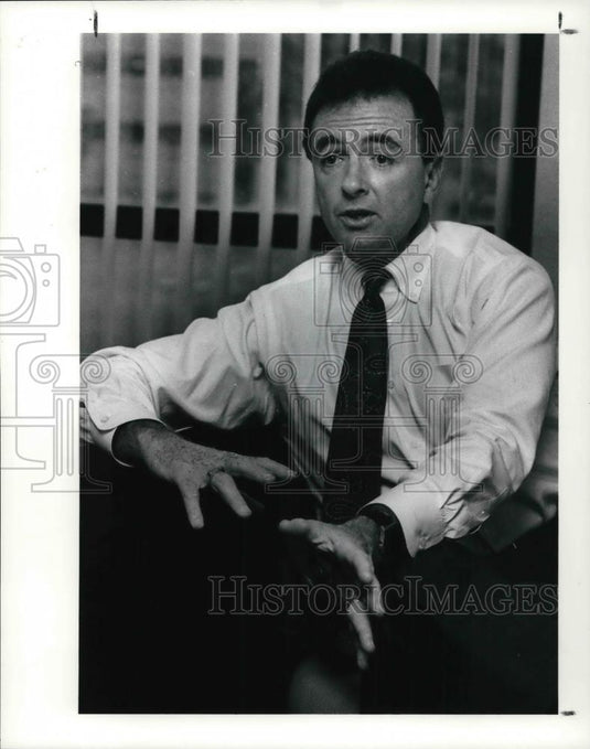 1991 Press Photo Ed MCKeon of Star Bank - Historic Images