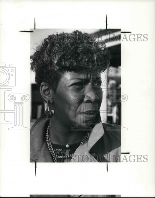 1990 Press Photo Health & Human Service Director Dasey Alford - Historic Images