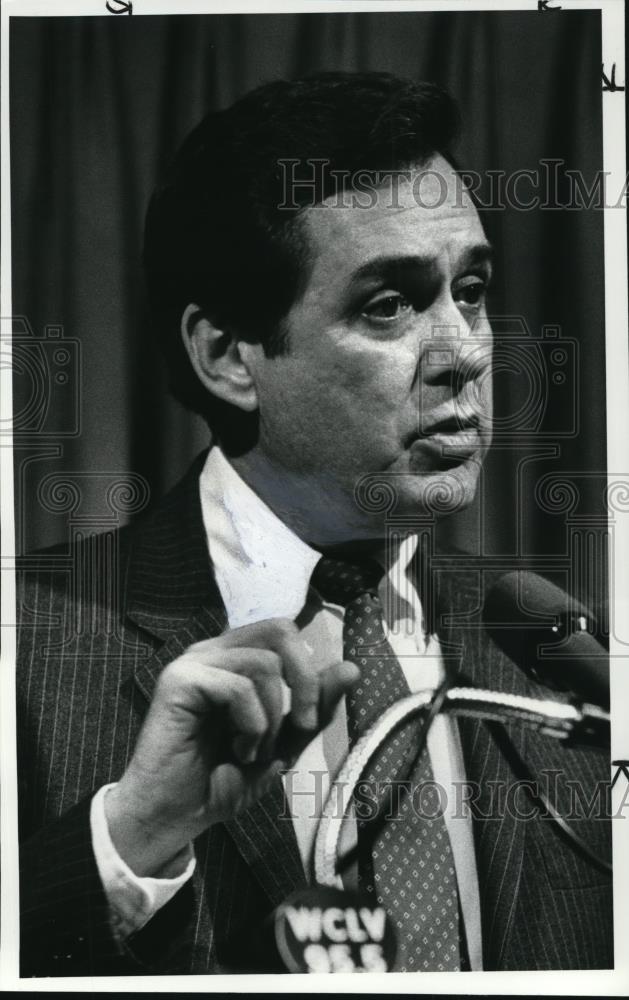 1984 Press Photo Rev. V. Bruce Rigdon - Historic Images