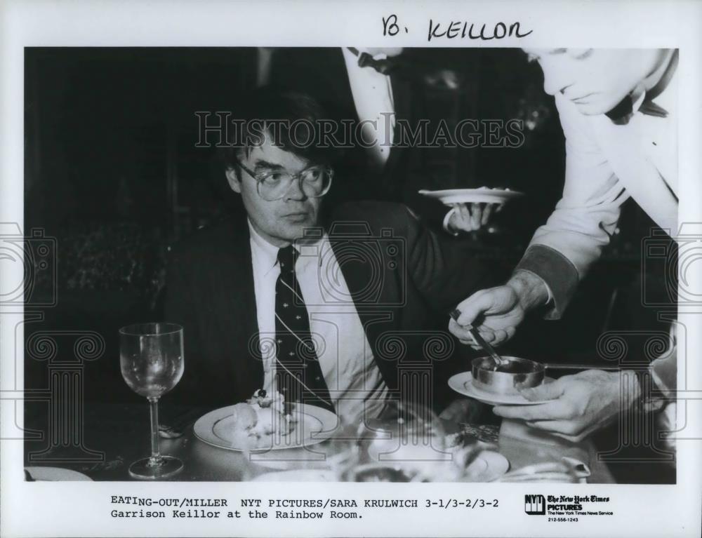 1988 Press Photo Garrison Keillor at the Rainbow Room - cvp25029 - Historic Images