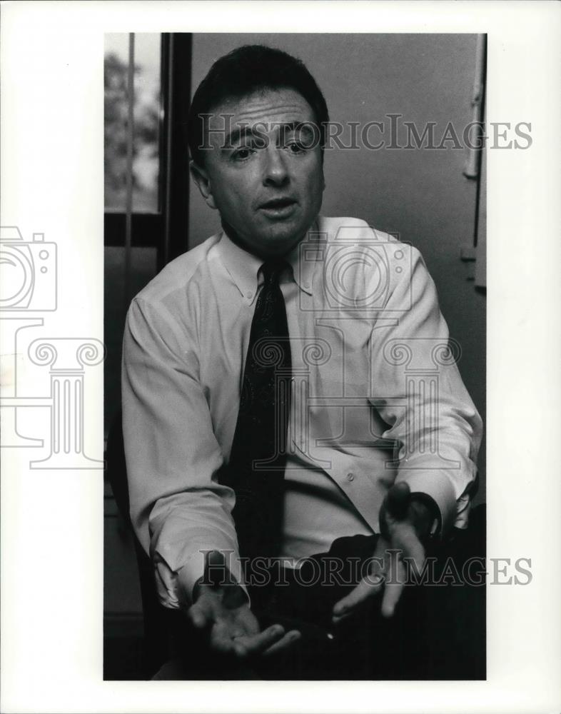 1991 Press Photo Ed McKeon odf Star Bank - Historic Images