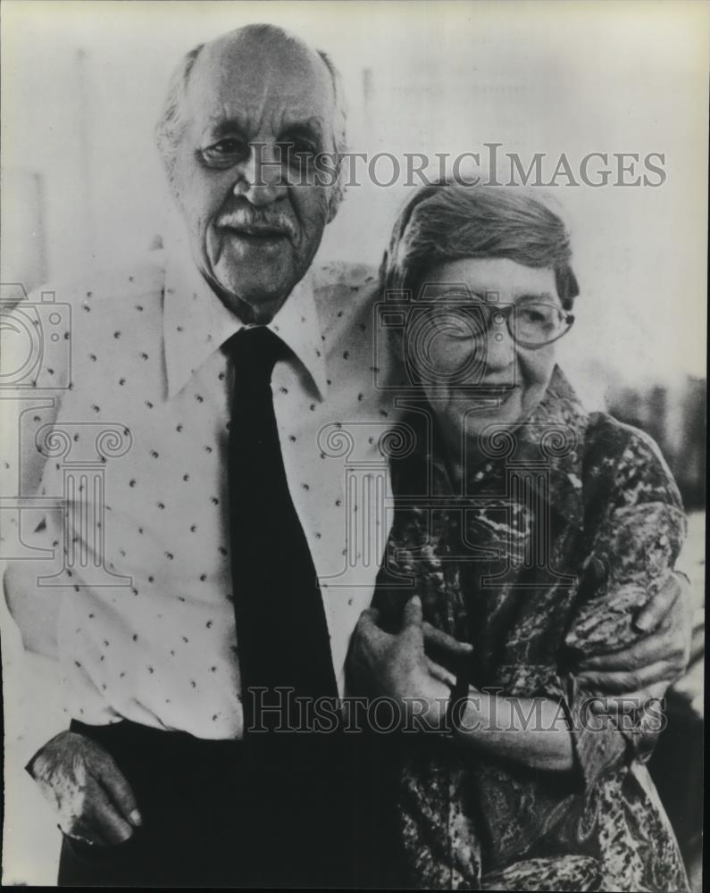 1994 Press Photo John D and Catherine T. MacArthur - Historic Images