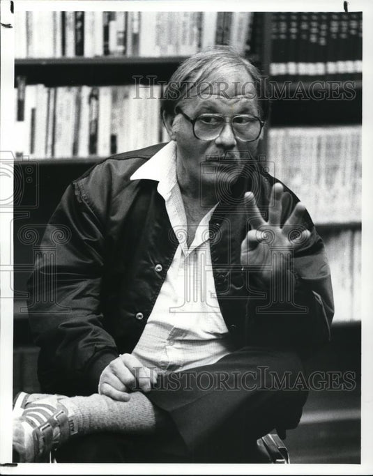 1988 Press Photo Jeff Meyer, deaf community - Historic Images