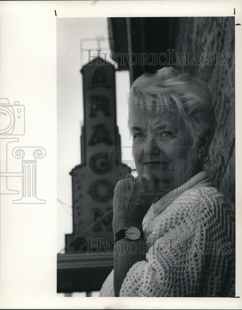 1991 Press Photo Martha Miles Manager of Aragon Ballroom - Historic Images