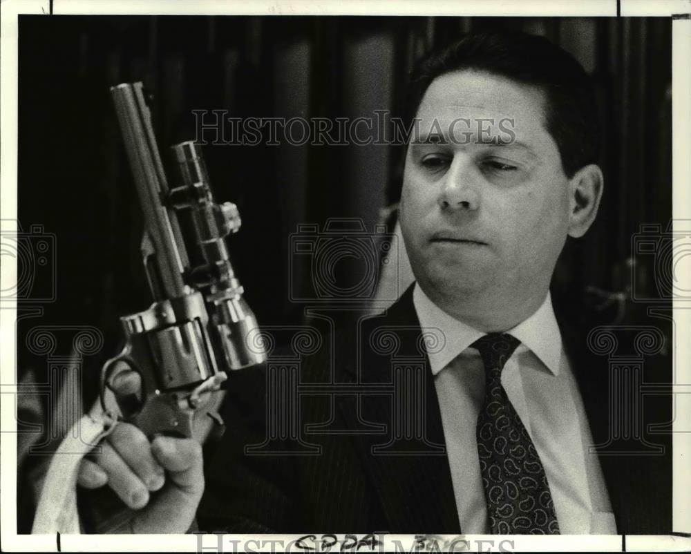 1990 Press Photo Safety Committee chairman, Mike Polensek - Historic Images