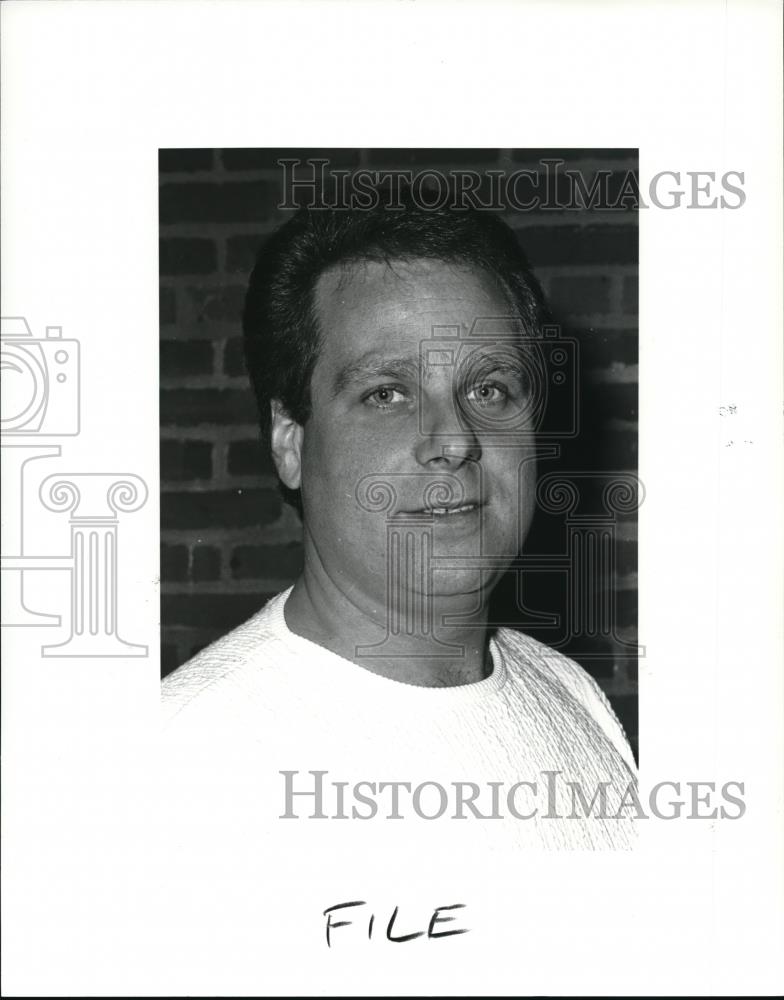 1989 Press Photo Mike Mercer Manager of Powerplay - Historic Images