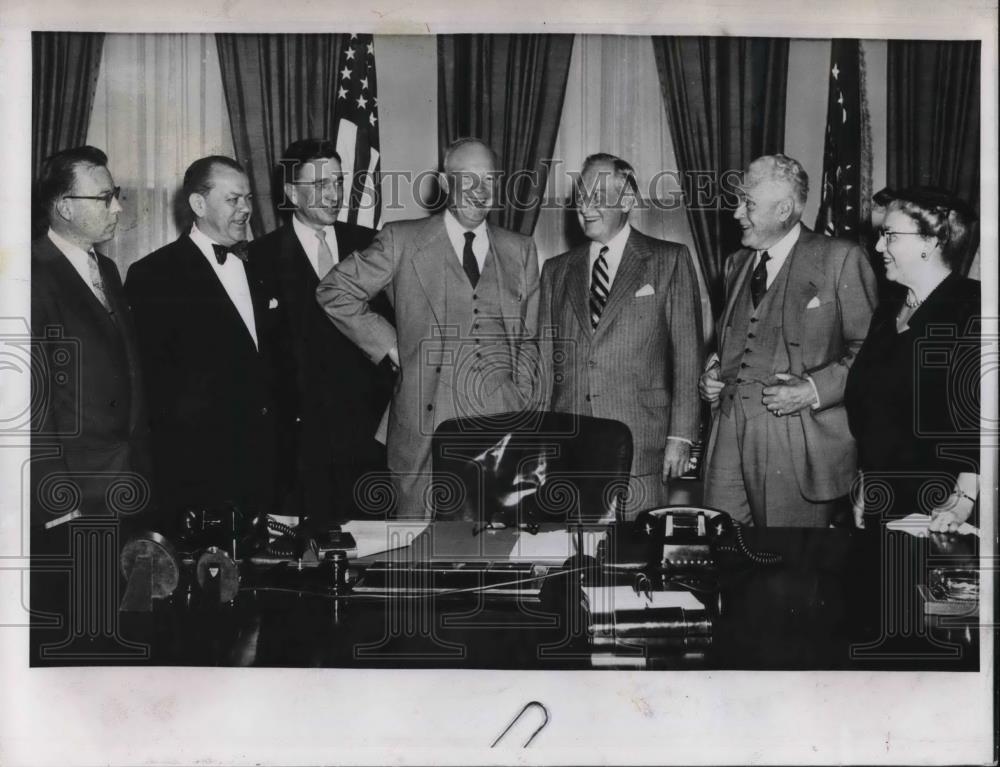 Press Photo President Eisenhower Action Committee fot Traffic Safetly Meeting - Historic Images