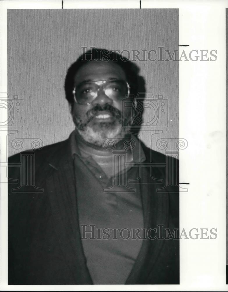 1990 Press Photo Vernon Nored - Historic Images
