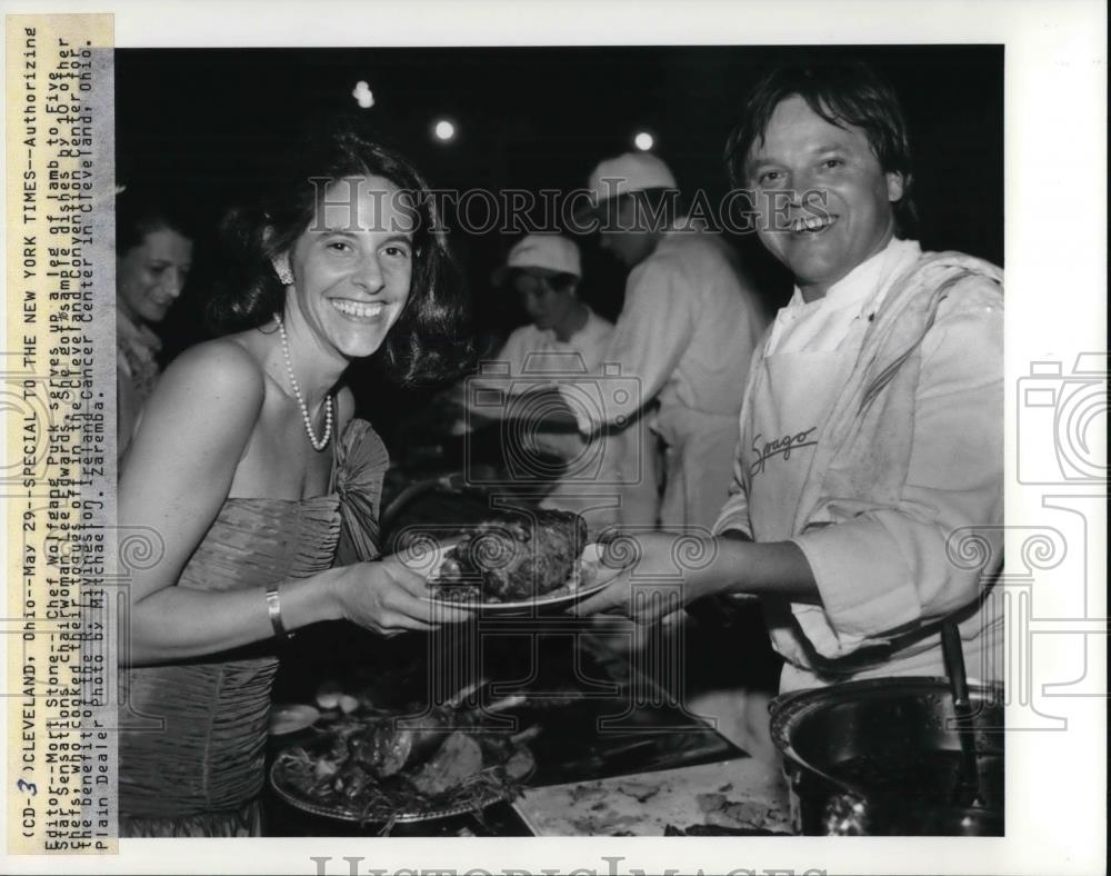 Press Photo Five Star Sensations chairwoman Lee Edwards - cva27615 - Historic Images