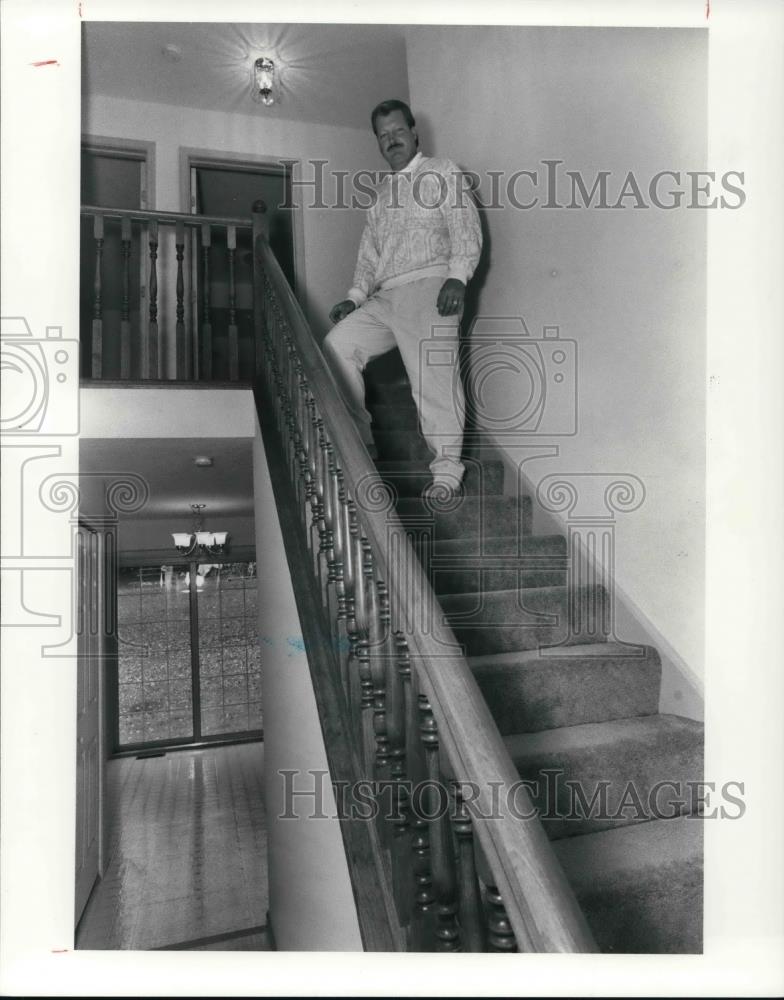 1991 Press Photo Mark R Kotowski in Sharonbrook Est In Twinsburg - cva27265 - Historic Images
