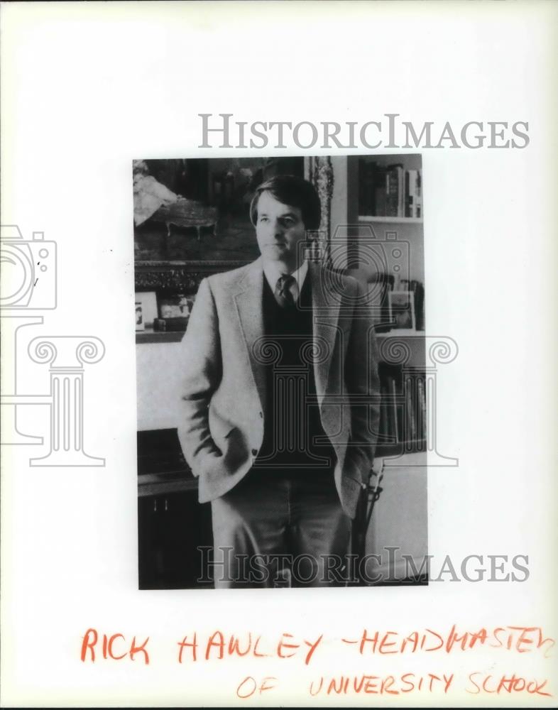 1988 Press Photo Rick Hawley - headmaster of University School - cvp21421 - Historic Images
