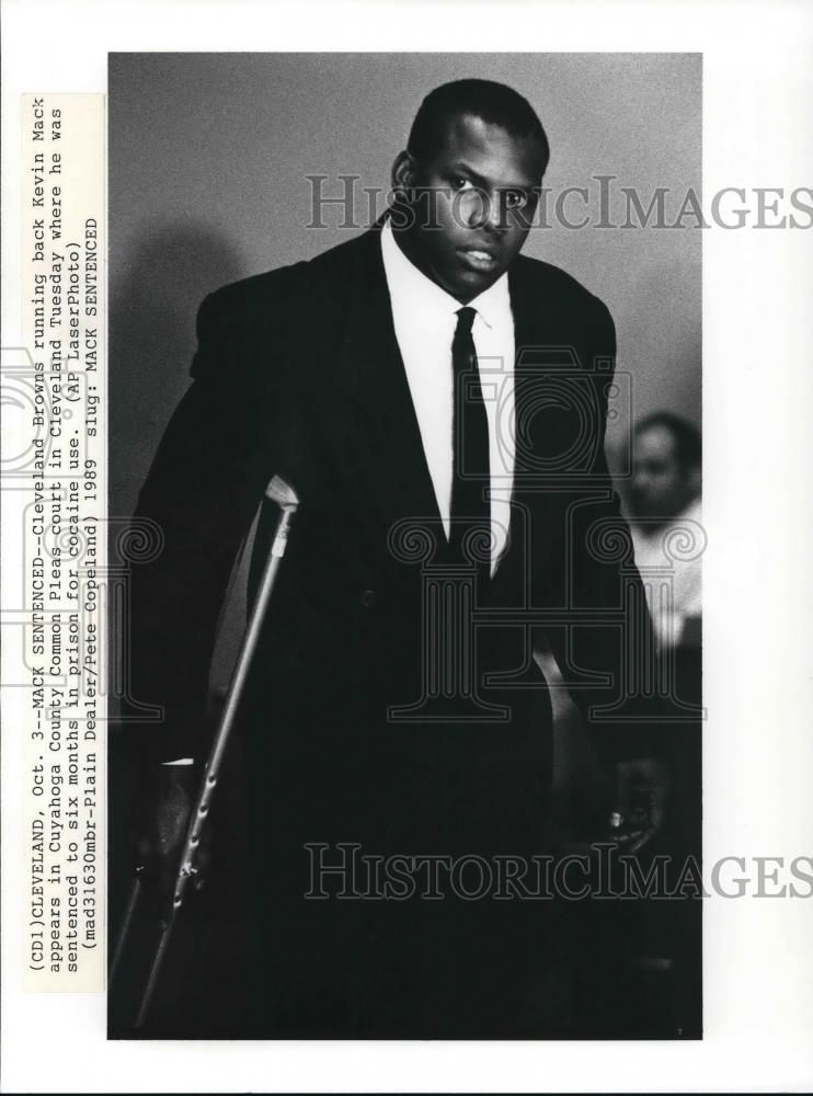 1989 Press Photo Kevin Mack of Cleveland Browns sentenced - Historic Images