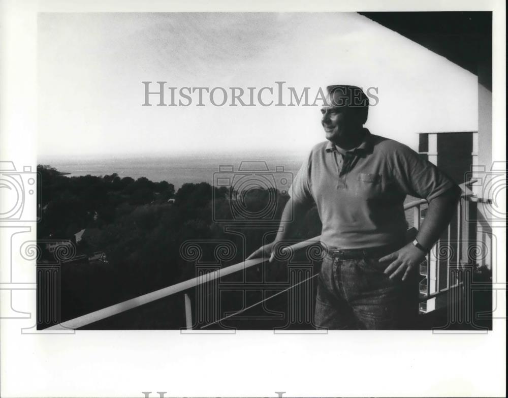 1989 Press Photo Norman N. Nite, an author - Historic Images