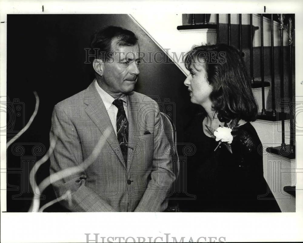 1989 Press Photo Vaughn Rubin and Susan Lo Balzo Party Goers at Hope House - Historic Images