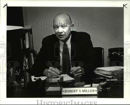 1986 Press Photo Reverend Robert I. Miller will organize a Habitat for Humanity - Historic Images