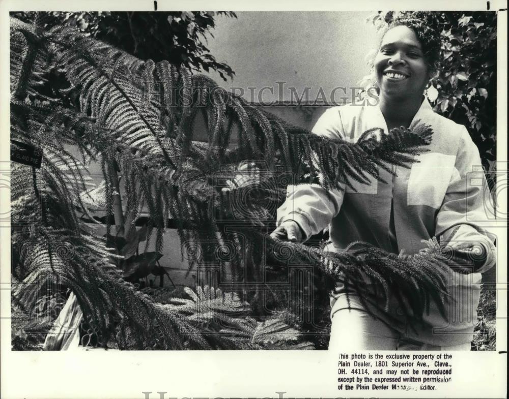 1988 Press Photo Mary Marks, Urban Forestry senior clerk - cva30008 - Historic Images