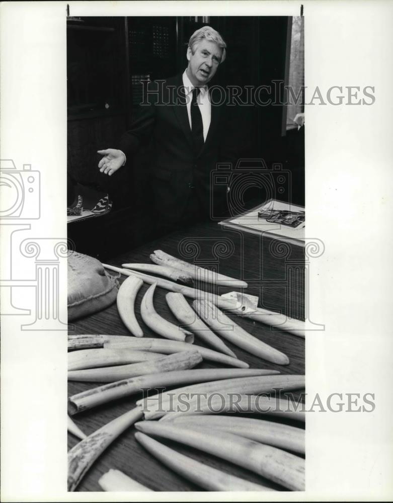 1985 Press Photo Harold Mahan, Natural History Museum head - Historic Images