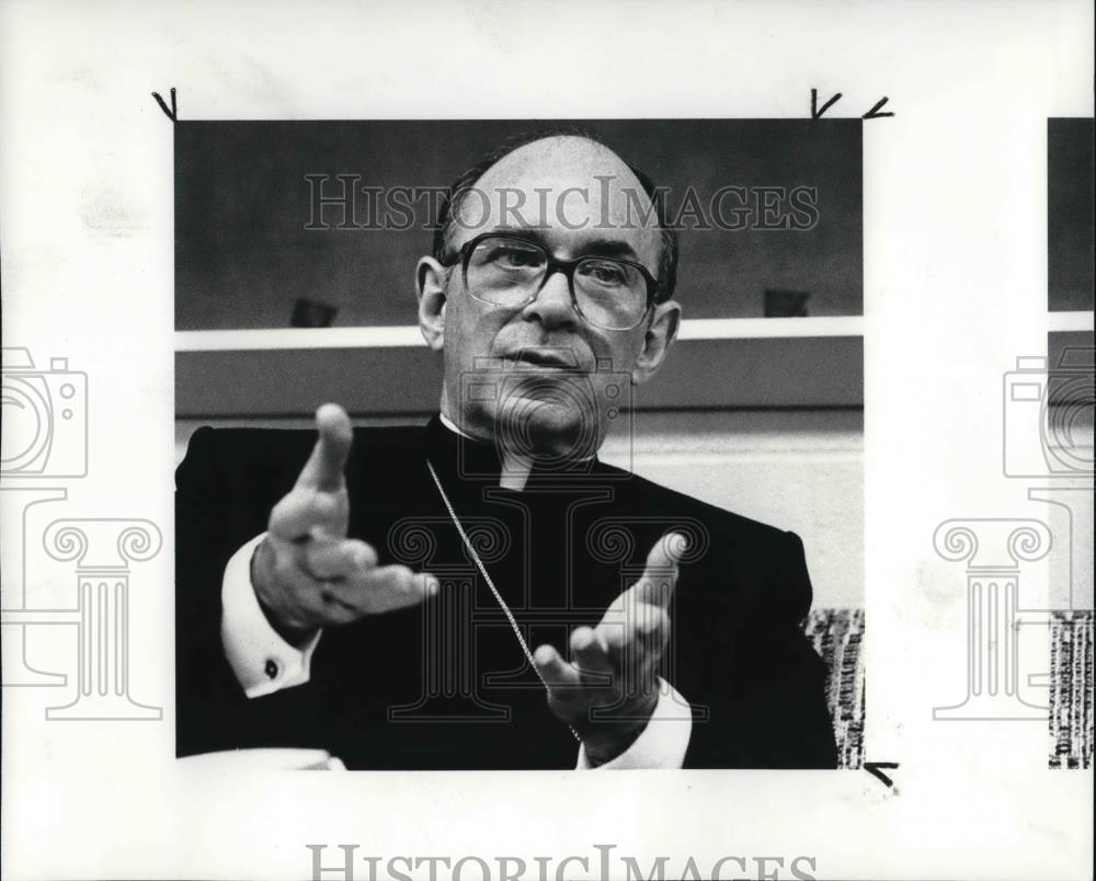 1985 Press Photo Cardinal Bernardin at Regina High - Historic Images