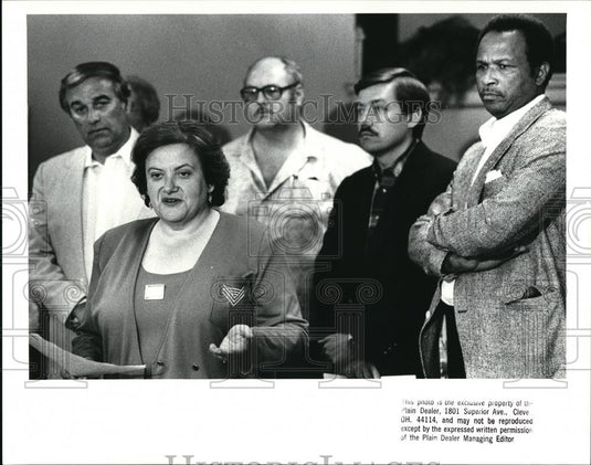 1988 Press Photo Rep Mary Rose Oakar - Historic Images