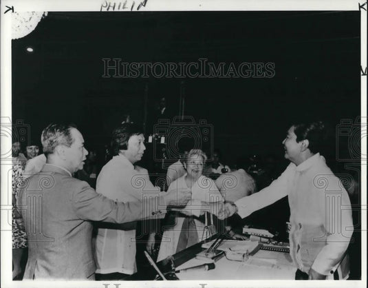 1985 Press Photo Judge Quirino, Dr Retizos, Dr Quirino & Pres Ferdinand Marcos - Historic Images