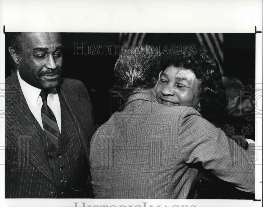 1988 Press Photo New School Board President Mildred Madison &amp; Joseph A. Costanzo - Historic Images