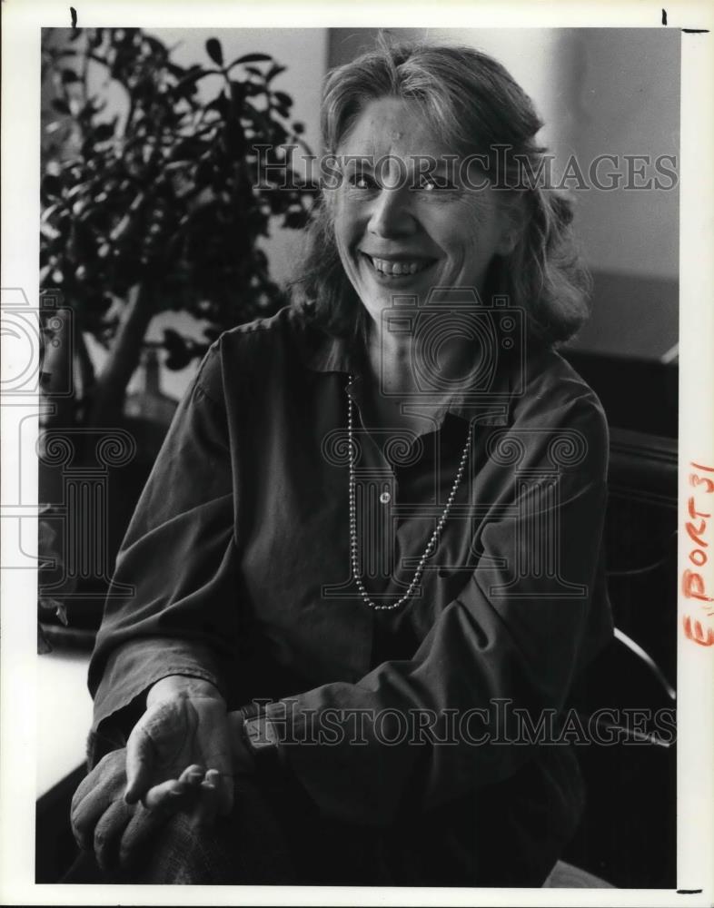 1991 Press Photo Nancy McArthur Author - Historic Images