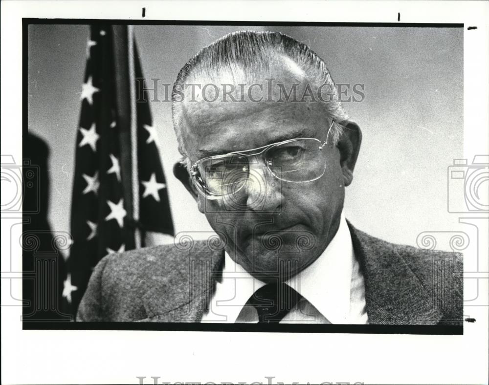 1989 Press Photo Paul F. Oreffice, Dow Chemical Company Board Chairman - Historic Images