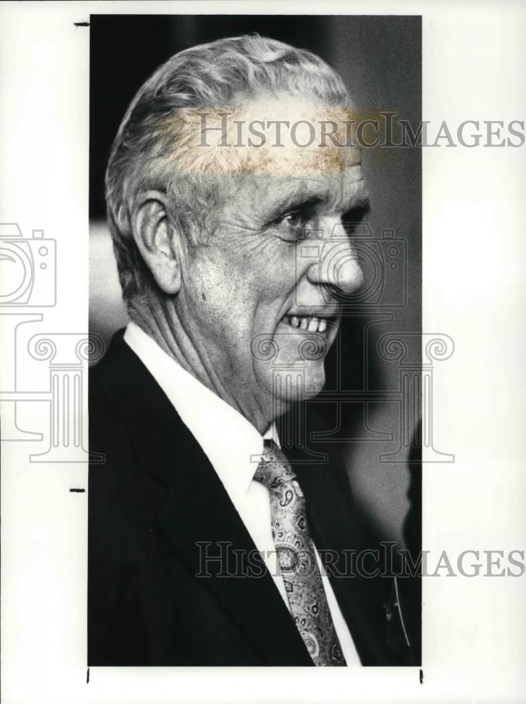 1988 Press Photo Firestone Board Chairman John Nevin - 569 - Historic Images