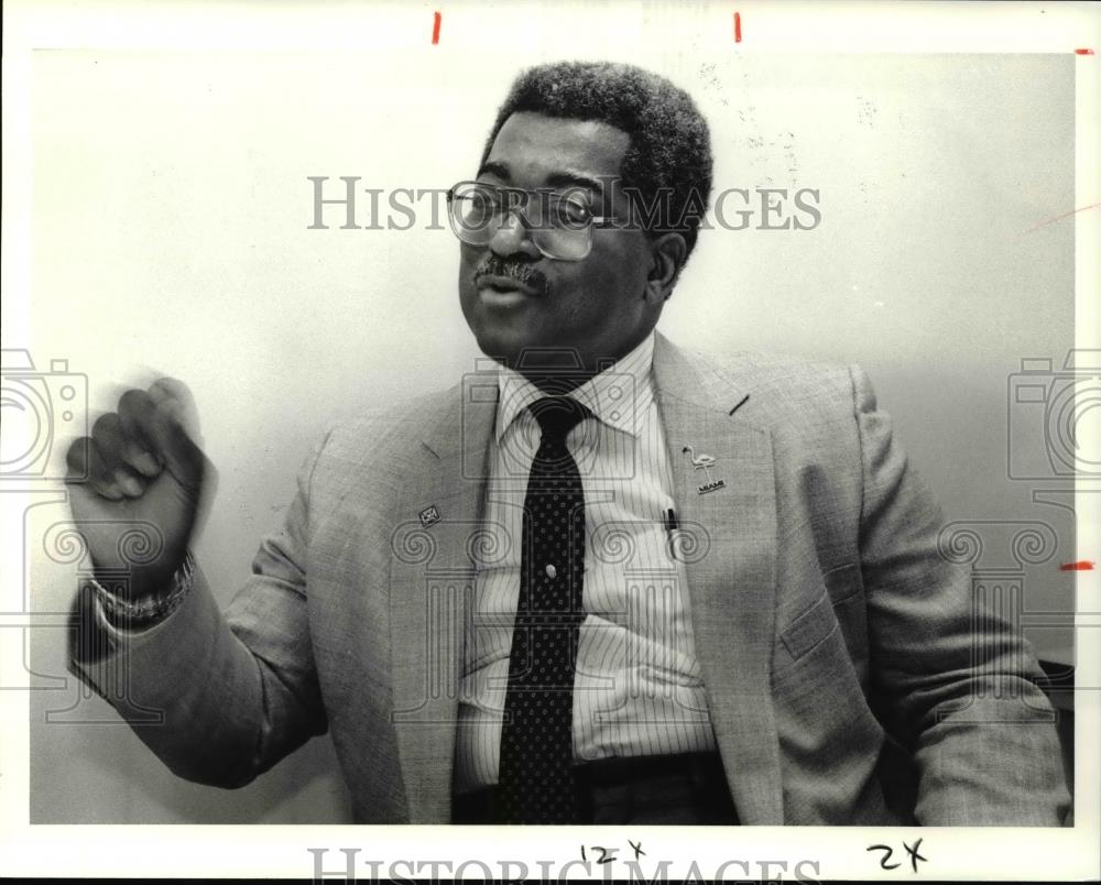 1991 Press Photo Reverend Earl Preston, Jr. - Historic Images